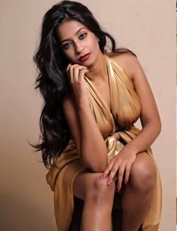 Garima 28 year Aunty Escort in Kochi 